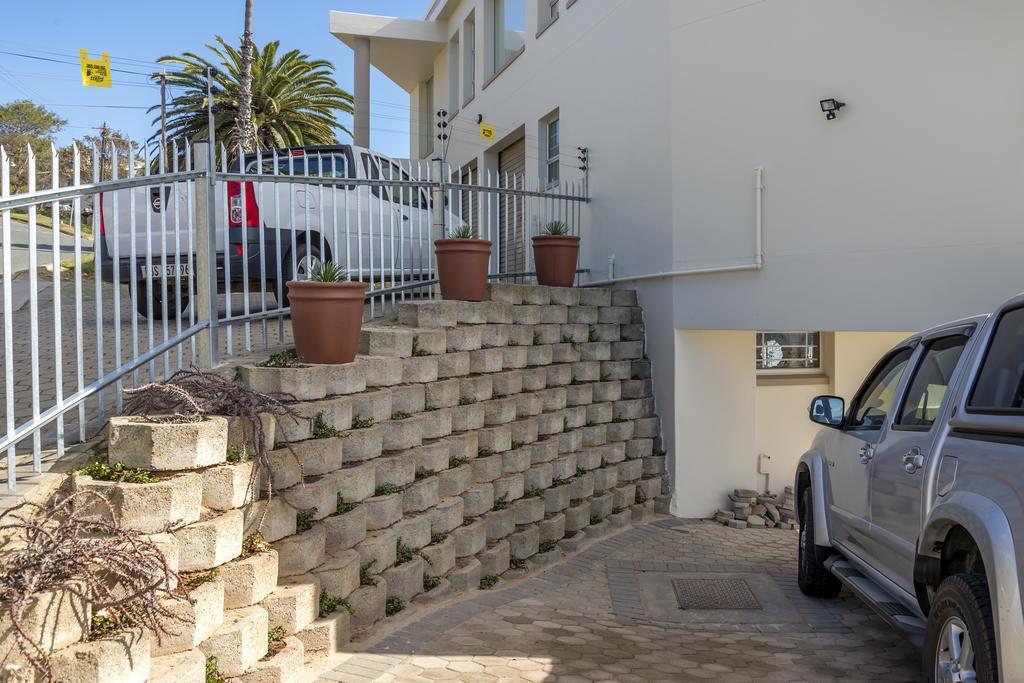 The White House Apartment Mossel Bay Exterior photo