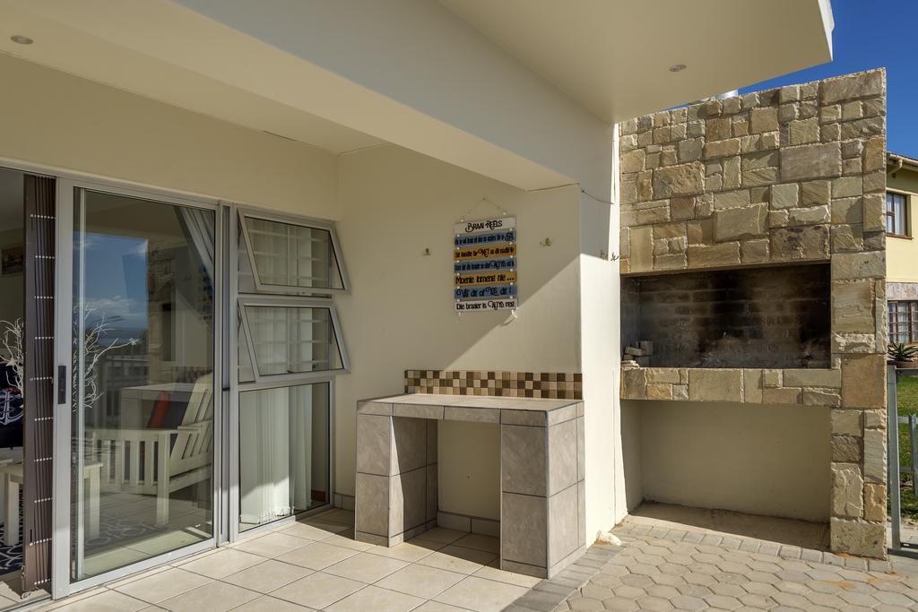 The White House Apartment Mossel Bay Exterior photo