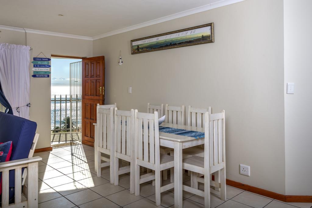The White House Apartment Mossel Bay Exterior photo