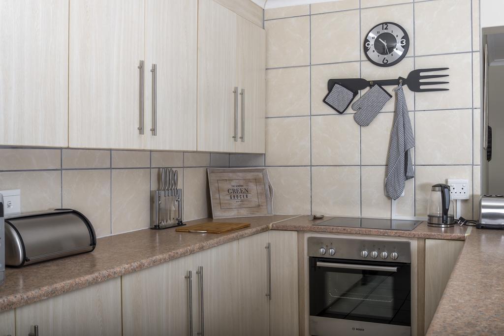 The White House Apartment Mossel Bay Exterior photo